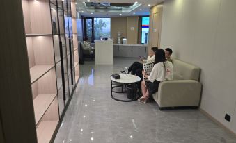 Shanghai Fengqiao Night Mooring Hotel (Shanghai Wildlife Park Branch)