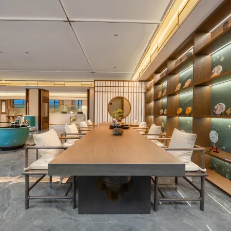 Moshang Qingju Hotel (Neihuang People's Park)