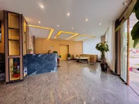 Biru Lanou Hotel