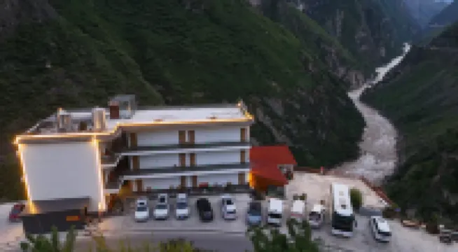 虎跳峽麗峽山居懸崖民宿 雲南·香格里拉中虎跳峽附近的飯店