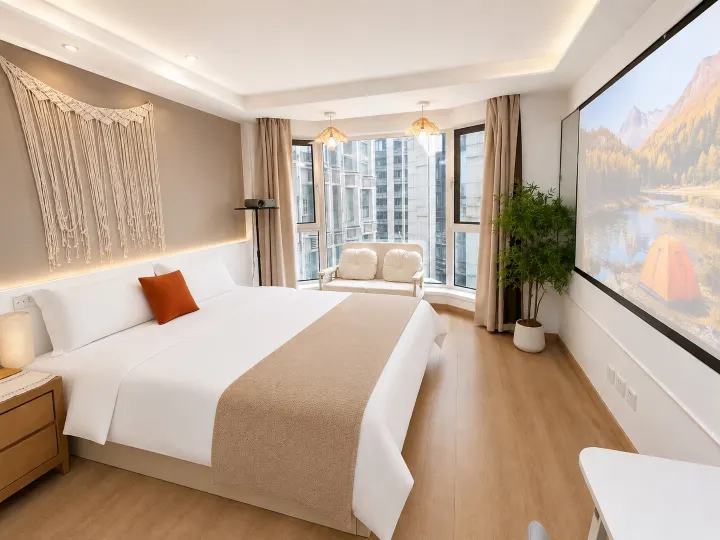 Love Holiday Hotel (Dalian Zhongshan Square Railway Station)