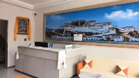 Luqu Zaxi Xiqing Hotel