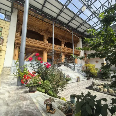 Linyin Mountain Lodge (Pudacuo) Hotels near Potatso National Park