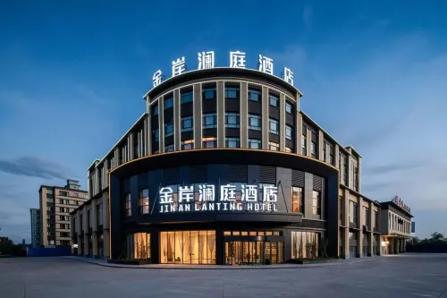 Jin'an Lanting Hotel (Fuhai Station Wulungu Lake Park Branch)