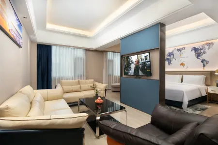 Kyriad Marvelous Hotel (Chenzhou Wuling Plaza, Municipal Government)