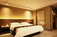 Jiafeng Holiday Hotel - parking