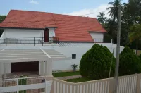 Dayanithi Guest House