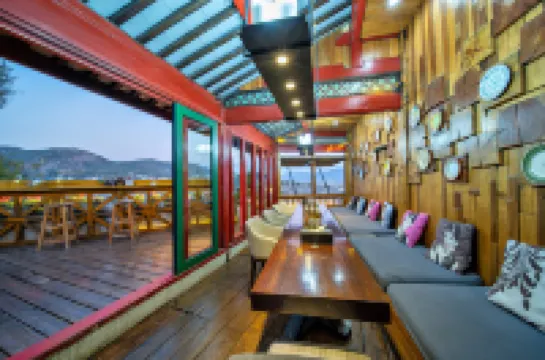 Lijiang YueTing Aerial Scenery Terrace Hotel