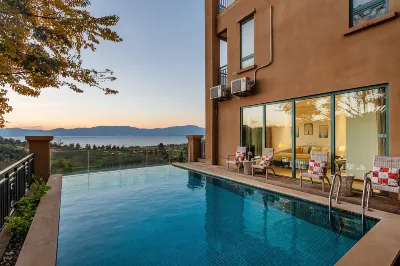 Qianchen Lake View Villa
