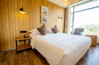 Elan Hotel Hotels in Hong'an
