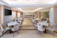 Vienna International Hotel(Ruili hot spring store) Hotels in Ruili