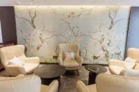 Kailaiya Hotel (Shaoyang High speed Railway Station Store) - Gym