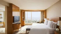 Four Seasons Hotel Mumbai Hotels near David Sassoon Library and Reading Room