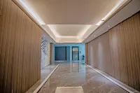 Tiancheng Hotel (Huaxi Biancheng Building)