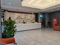 Baiya Hotel (Biyang Sixia Binhu Town Shop) فنادق في بي يانغ