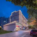 Chuyunxuan Hotel (Yunnan Police Academy store) Các khách sạn ở Khu Lianhuachi (hồ sen)