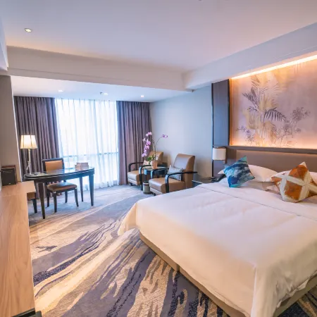 Golden LEAF Hotel
