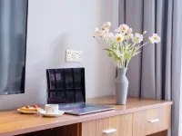 Manfei Hotel (Yiju Guiping Xishan Store)