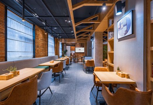 트루고호틸 호텔