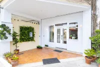 โอว์ลสเตย์ เดอะ ซอลต์ โรงแรมใน