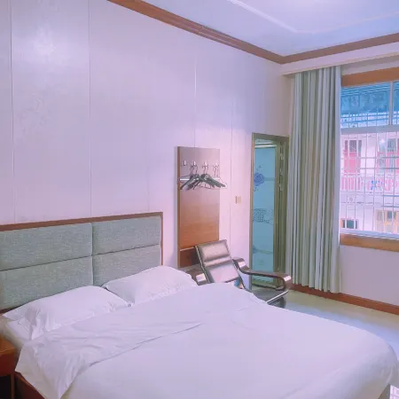 Qiyang Welcome Hotel (People's Hospital Branch)