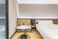 HanTing Hotel (Hengshui Hengbai International) - parking