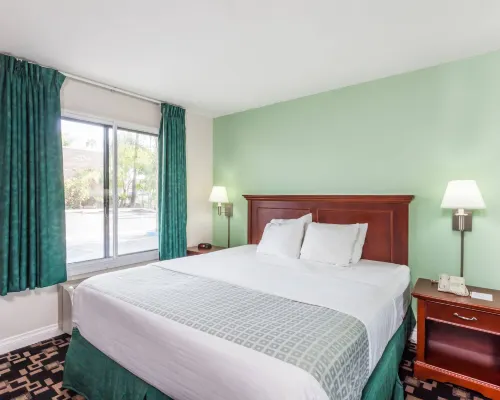 Ramada by Wyndham Oceanside Hotels in Oceanside