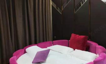 Luliangzhu Jingyuan Theme Hotel
