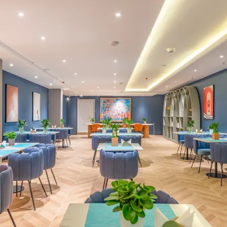 Lanou Shangpin Hotel (Zoucheng people's Square)