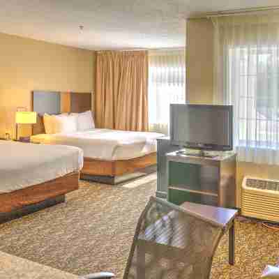 LeConte Hotel & Convention Center, Ascend Hotel Collection Rooms