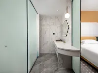 Microtel by Wyndham Miluo Hotels in Miluo