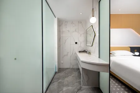 Microtel by Wyndham Miluo