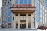 Vienna Hotel (Shangqiu Jixian Passenger Transport Terminal Jinhui Mong Kok Branch)