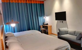 Qiqi Business Hotel