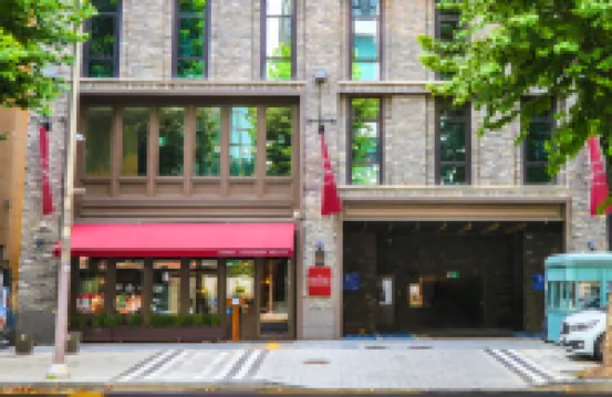 Hotel Crescendo Seoul Hotels near HYBE : The Daydream Believers