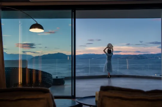 ARANYA Resort Hotel فنادق في 