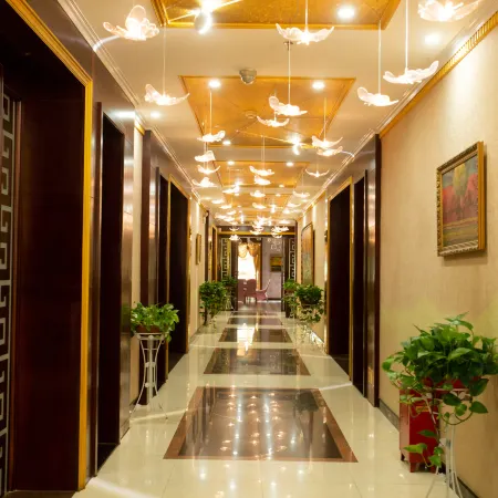 Phoenix Xianglin Hotel