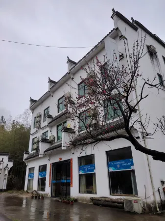 Yilan Huahai B&B Отели рядом с достопримечательностью «Yancun Ancient Building Complex in Ming and Qing Dynasties»