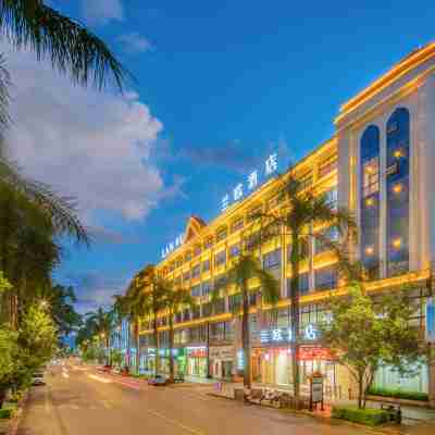 蘭歐飯店(芒市金塔水鄉機場店) Hotel Exterior