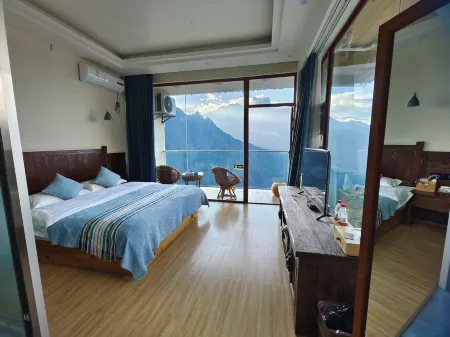 Fugong Old Mdeng Yunjing Yuanshe Homestay Отели в г. Фугун