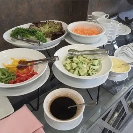 Almas Hotel Bangkok Отели рядом с достопримечательностью «Станция экспресс-поезда Ramkhamhaeng»