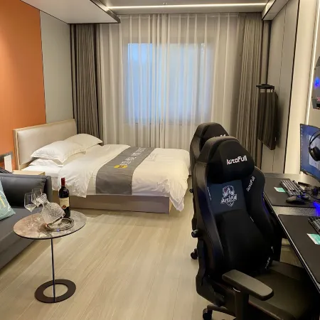 Yixing Lantian E-sports Homestay