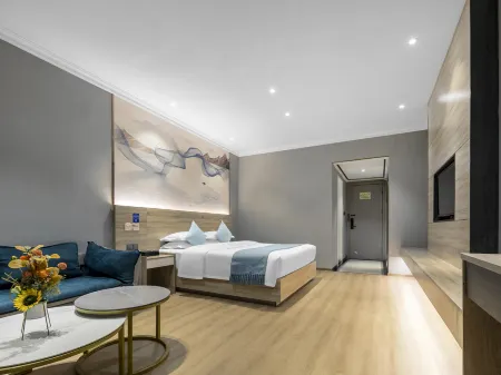 Yunfu Jinyu Hotel (Yunfu Bus Station Yihua International Plaza)