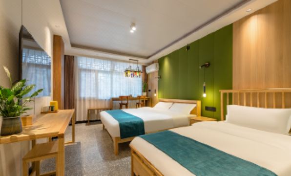 Floral Hotel· Yihe Elysees Hotel (Ningjin County Debai Plaza Branch)