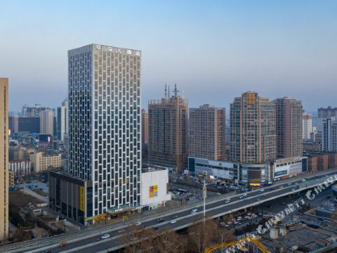 洛陽王府井王城公園地鐵站亞朵X飯店