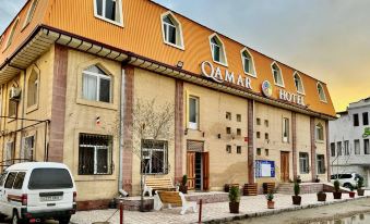 Qamar Hotel