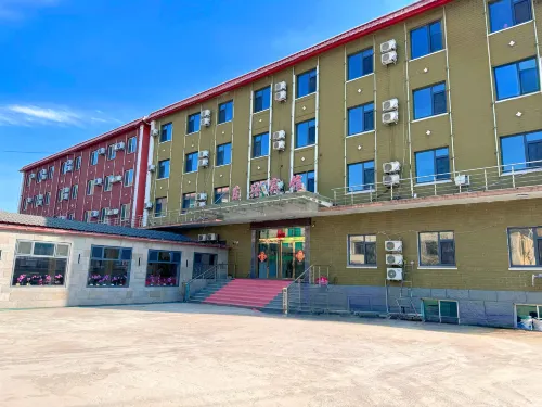 Kuandian Qingshan Valley Dongxing Hotel