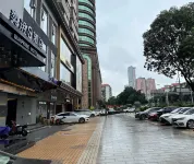 SURPRISE Hotel(Guangzhou International Financial City Branch) Hotel berhampiran Dataran Huacheng