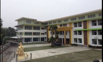 Nonaun Hotel