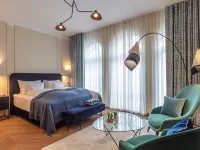 Bagatelle Gardenhouse Hotels near Faust Wine Cellar